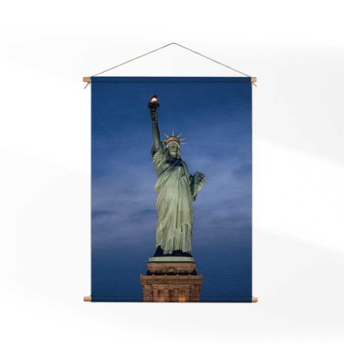 Textielposter Vrijheidsbeeld New York Donker 02